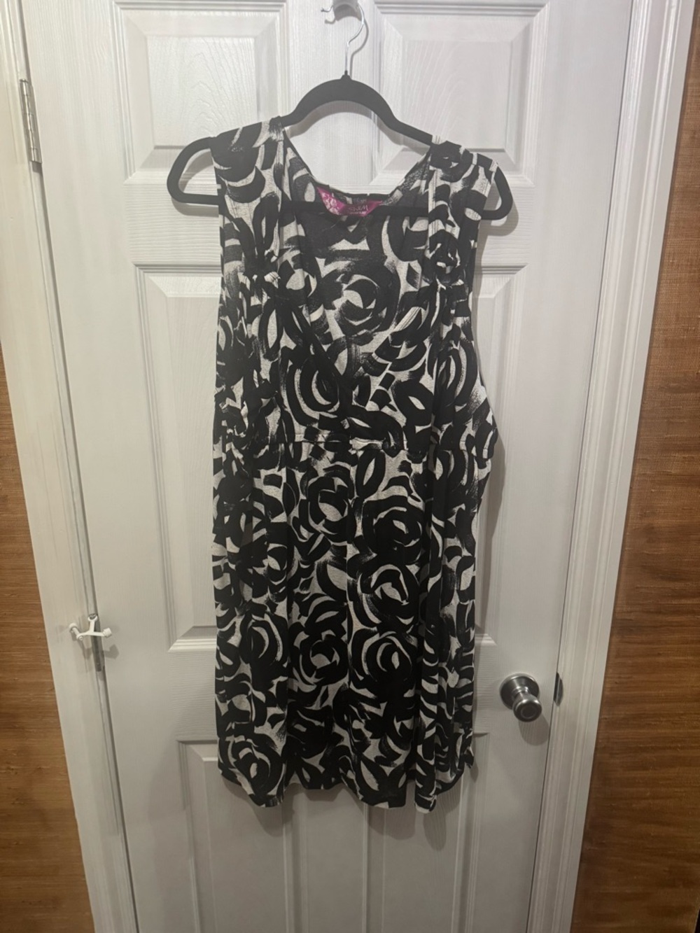 Black and White Floral Sleeveless Coverup
